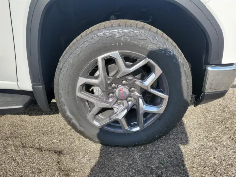 More photos of 2026 GMC Sierra 1500 SLT at Tom Gill Buick GMC, OH