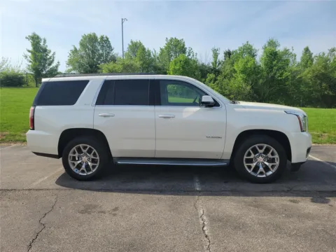 White 2015 GMC Yukon SLT for sale in Hamilton, OH