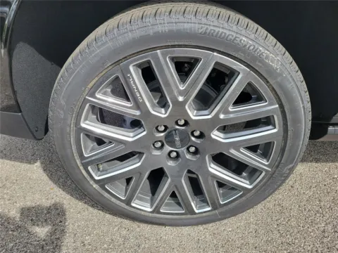 More photos of 2026 GMC Yukon Denali Ultimate at Tom Gill Buick GMC, OH