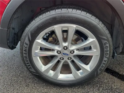 More photos of 2019 Ford Explorer XLT at Tom Gill Buick GMC, OH