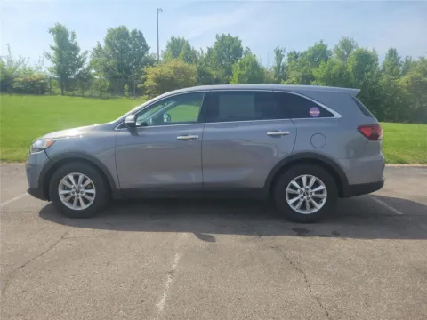 More photos of 2020 Kia Sorento LX V6 at Tom Gill Buick GMC, OH