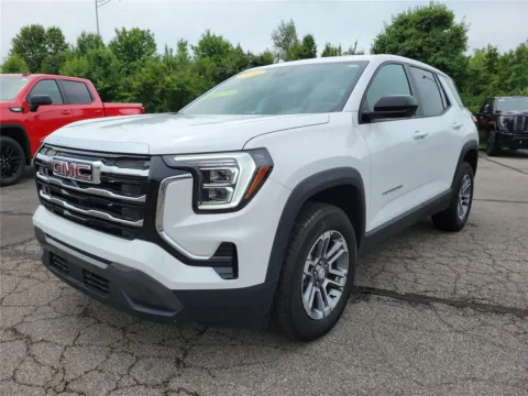 Photos of 2026 GMC Terrain FWD Elevation for sale in Hamilton, OH at Tom Gill Buick GMC