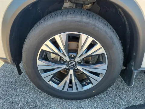 More photos of 2023 Nissan Rogue SV at Tom Gill Buick GMC, OH