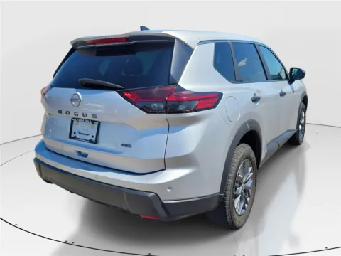 More photos of 2024 Nissan Rogue S at Tom Gill Buick GMC, OH