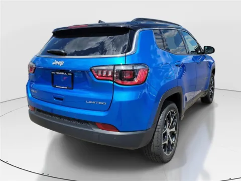 More photos of 2024 Jeep Compass Limited at Tom Gill Buick GMC, OH