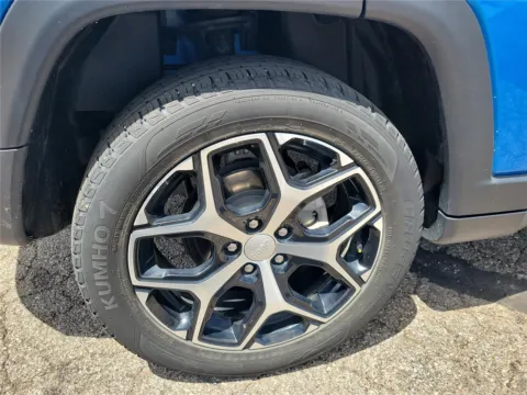More photos of 2024 Jeep Compass Limited at Tom Gill Buick GMC, OH