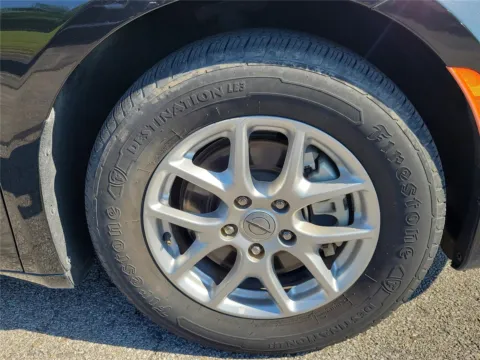 More photos of 2023 Chrysler Pacifica Touring L at Tom Gill Buick GMC, OH