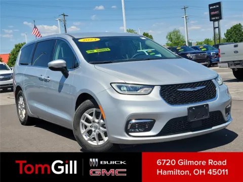 Silver 2023 Chrysler Pacifica Touring L for sale in Hamilton, OH
