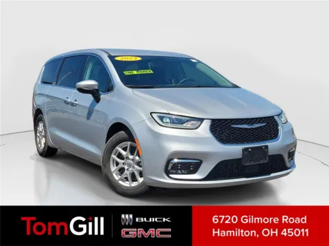 Silver 2023 Chrysler Pacifica Touring L for sale in Hamilton, OH
