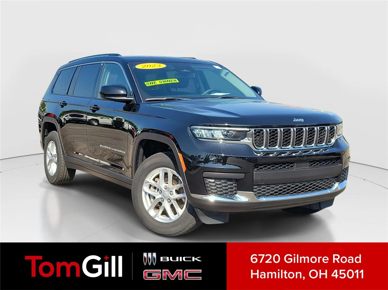 Black 2023 Jeep Grand Cherokee L Laredo for sale in Hamilton, OH