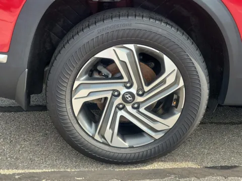 More photos of 2021 Hyundai Santa Fe SEL at Tom Gill Buick GMC, OH