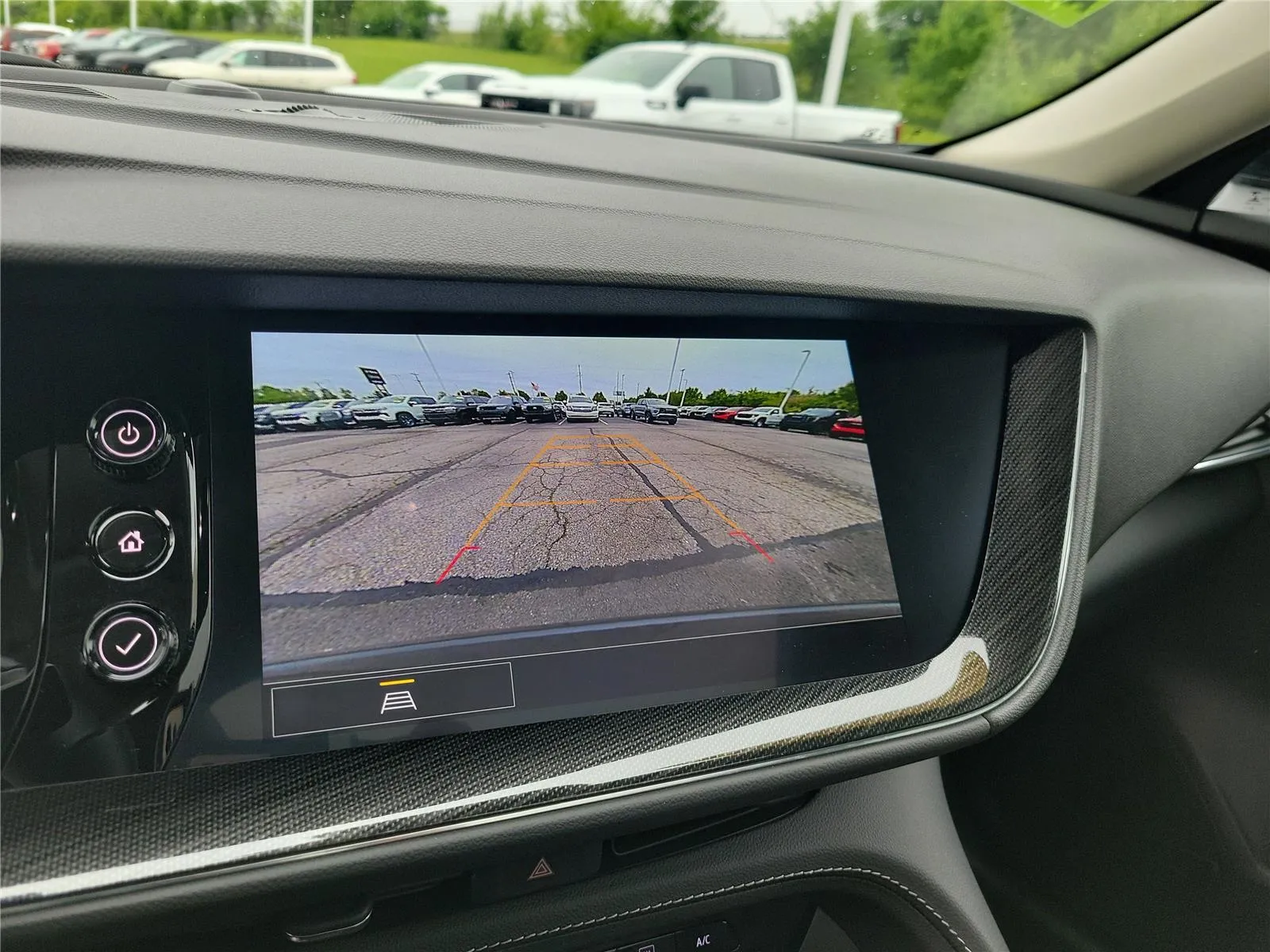 2023 Buick Envision Essence - Photo 30