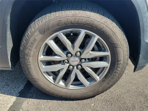 More photos of 2018 GMC Acadia SLE at Tom Gill Buick GMC, OH