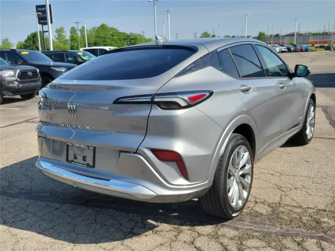 More photos of 2025 Buick Envista Avenir at Tom Gill Buick GMC, OH