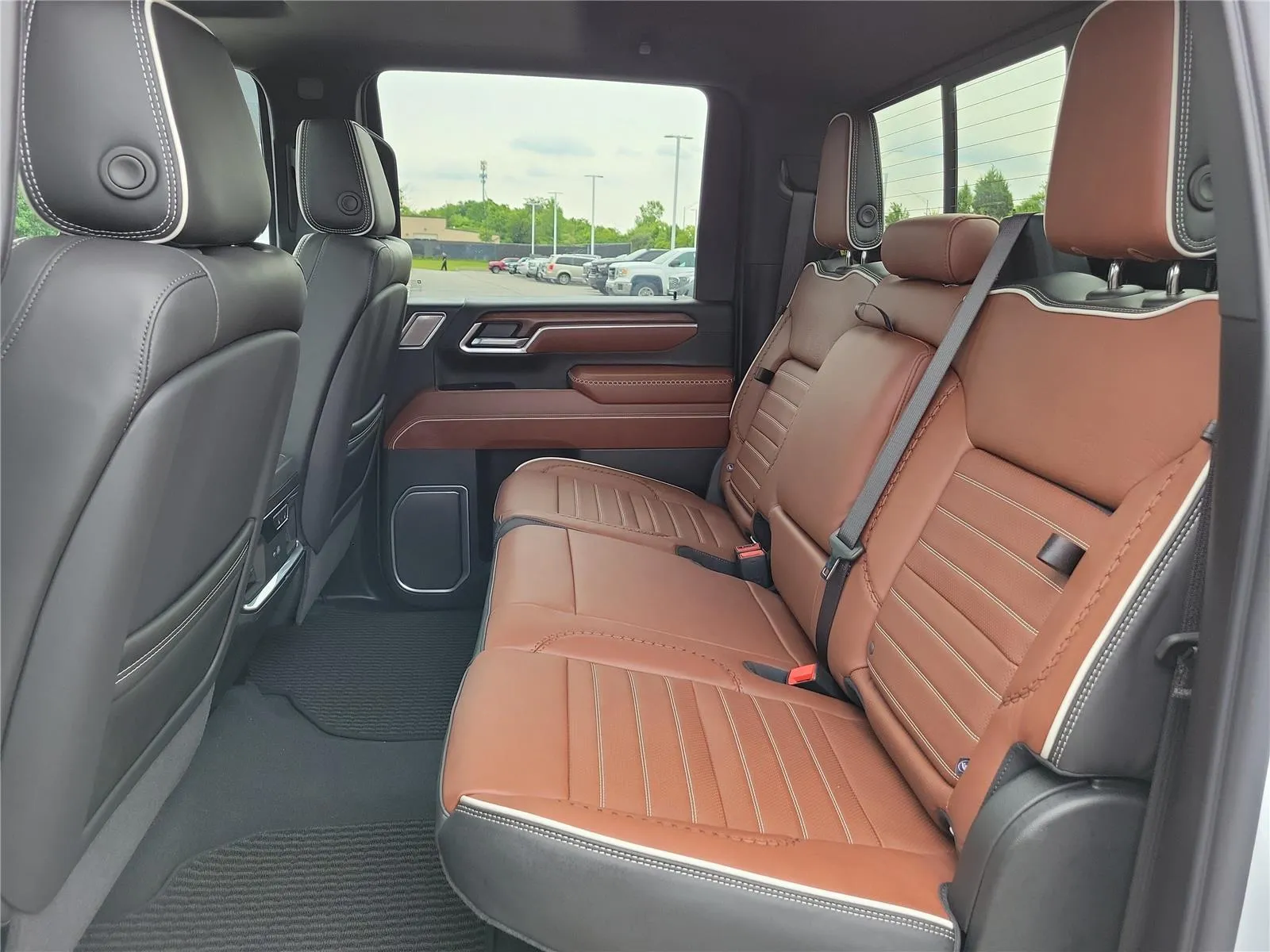 2026 GMC Sierra 2500HD Denali Ultimate - Photo 10
