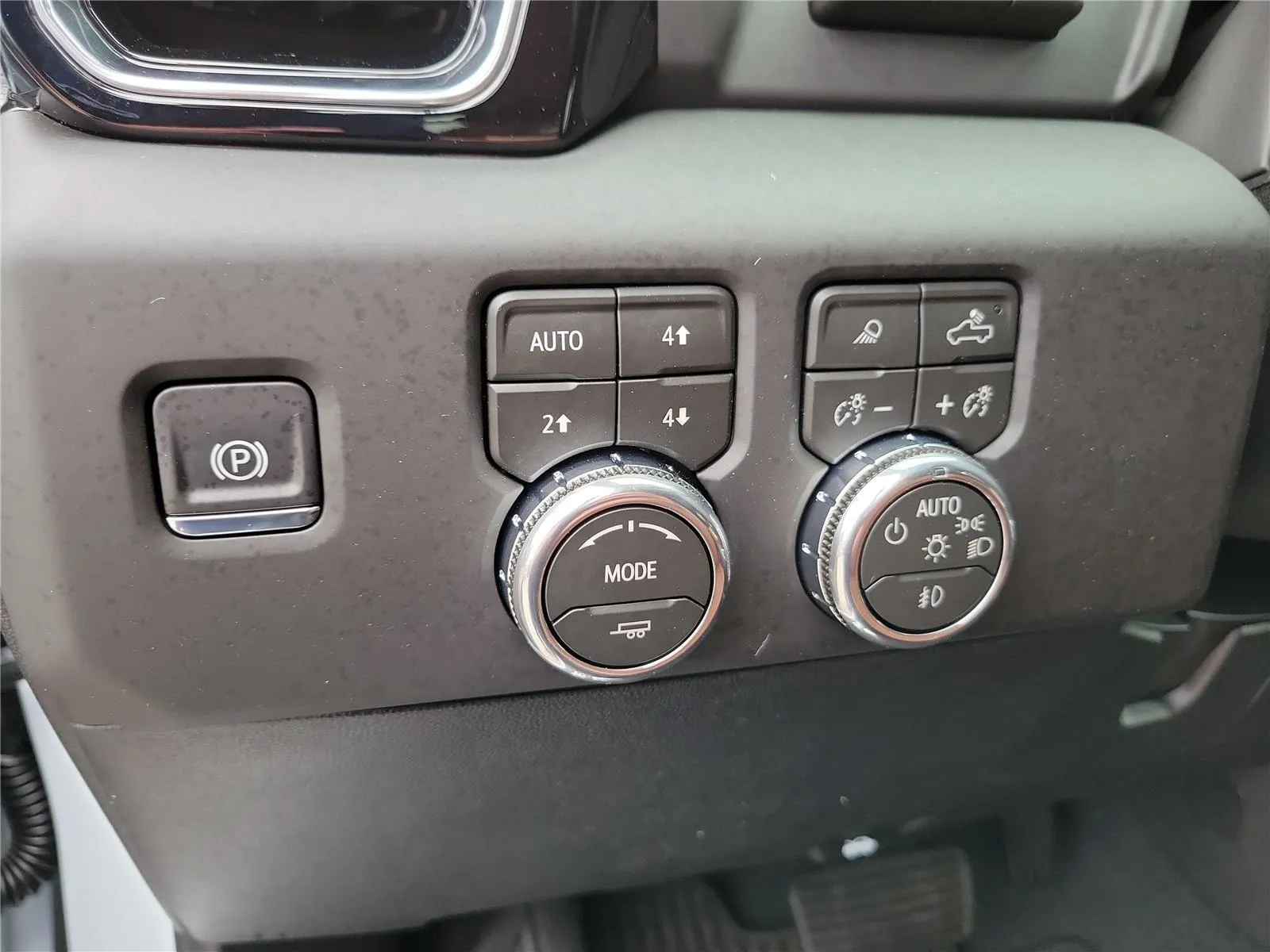 2026 GMC Sierra 2500HD Denali Ultimate - Photo 19