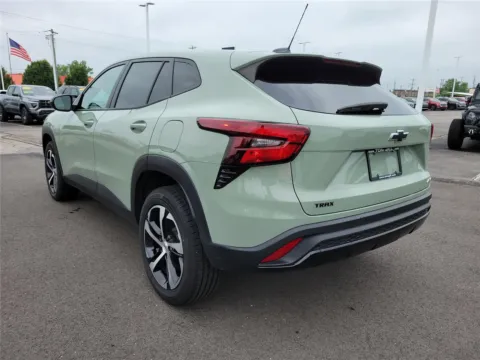 Another view of 2024 Chevrolet Trax 1RS for sale in Hamilton, OH at Tom Gill Buick GMC
