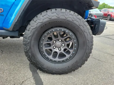 More photos of 2021 Jeep Wrangler Unlimited Rubicon at Tom Gill Buick GMC, OH