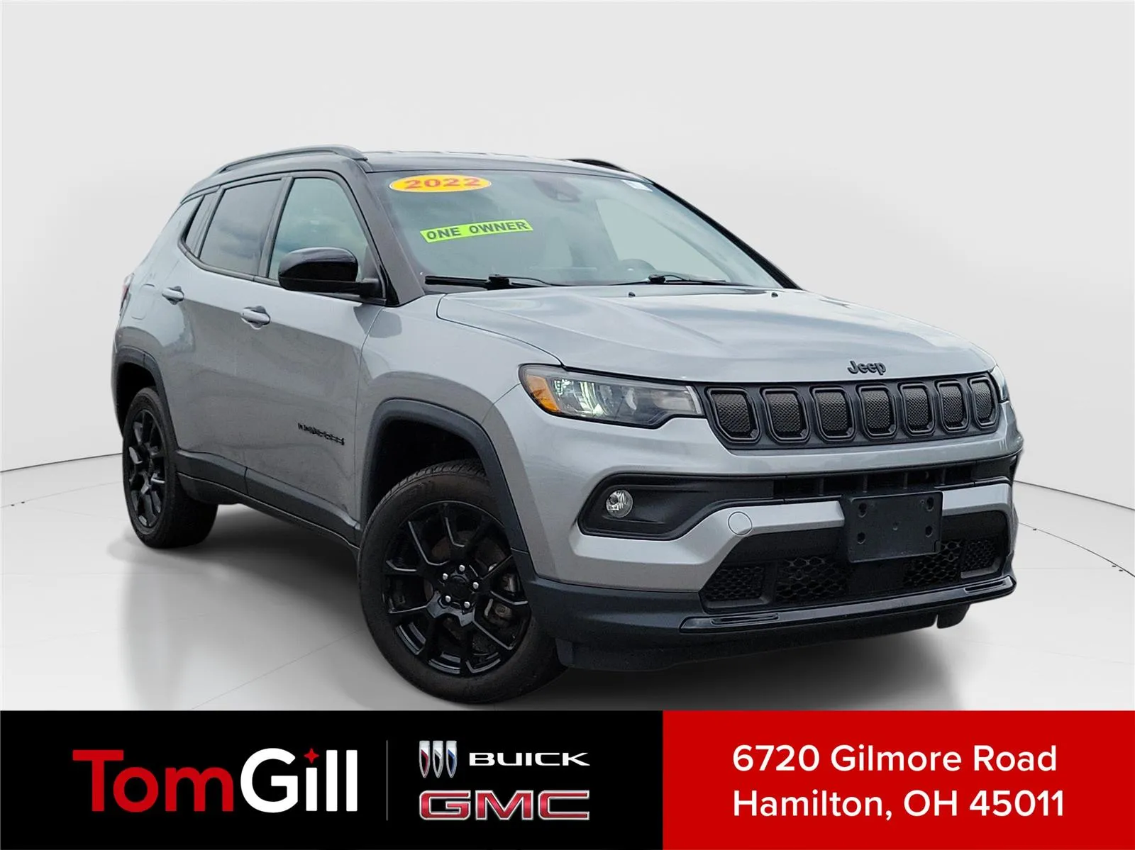 Silver 2022 Jeep Compass Altitude for sale in Hamilton, OH