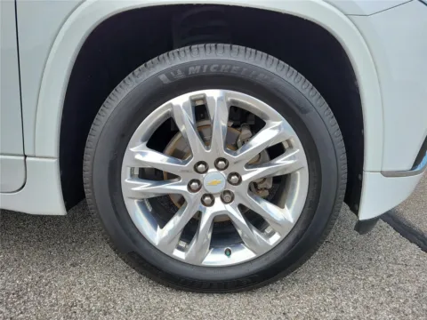 More photos of 2020 Chevrolet Traverse High Country at Tom Gill Buick GMC, OH