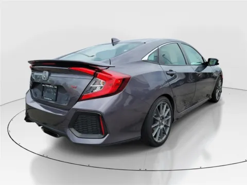 More photos of 2018 Honda Civic Si Sedan Manual at Tom Gill Buick GMC, OH