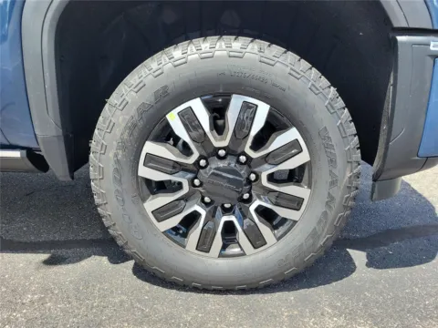 More photos of 2026 GMC Sierra 2500 HD Denali Ultimate at Tom Gill Buick GMC, OH