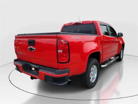 More photos of 2019 Chevrolet Colorado Work Truck Crew Cab 4WD Short Box at Tom Gill Buick GMC, OH