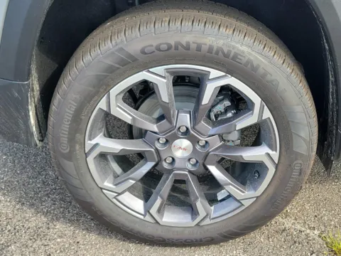 More photos of 2027 GMC Terrain AWD Elevation at Tom Gill Buick GMC, OH