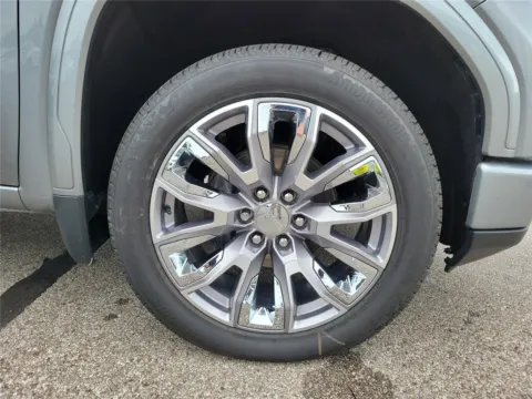More photos of 2024 GMC Sierra 1500 Denali at Tom Gill Buick GMC, OH