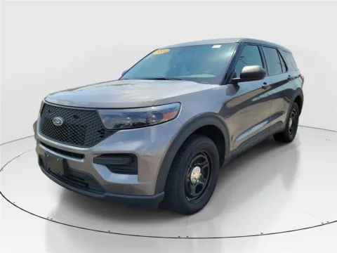 Photos of 2022 ford Explorer for sale in Hamilton, OH at Tom Gill Buick GMC