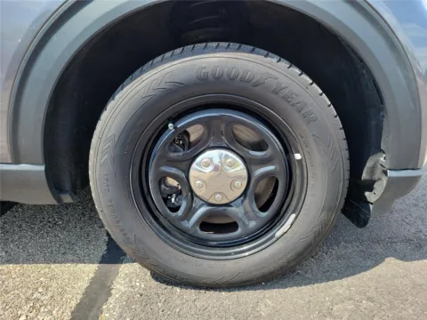 More photos of 2022 ford Explorer at Tom Gill Buick GMC, OH