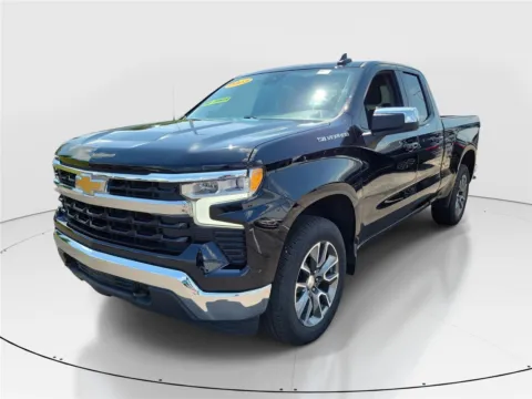 Photos of 2023 Chevrolet Silverado 1500 LT for sale in Hamilton, OH at Tom Gill Buick GMC