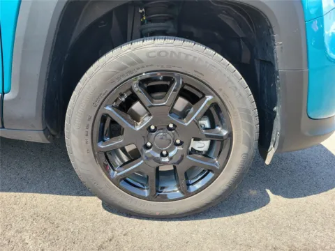 More photos of 2022 Jeep Renegade Latitude at Tom Gill Buick GMC, OH