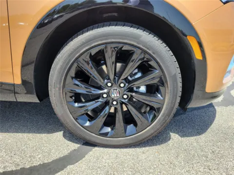 More photos of 2024 Buick Envista Sport Touring at Tom Gill Buick GMC, OH