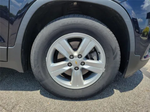 More photos of 2021 Chevrolet Trax LS at Tom Gill Buick GMC, OH