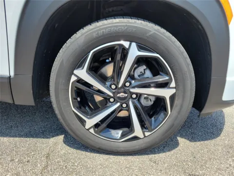 More photos of 2021 Chevrolet Trailblazer RS at Tom Gill Buick GMC, OH
