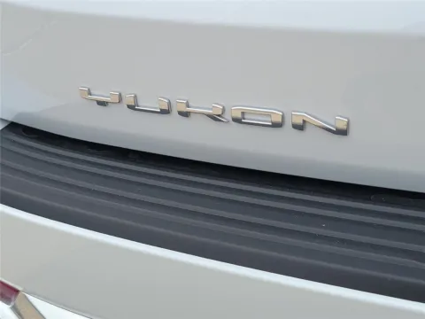 Another view of 2026 GMC Yukon XL Denali for sale in Hamilton, OH at Tom Gill Buick GMC