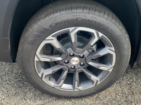 More photos of 2027 GMC Terrain FWD Elevation at Tom Gill Buick GMC, OH