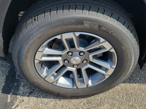 More photos of 2027 GMC Terrain FWD Elevation at Tom Gill Buick GMC, OH