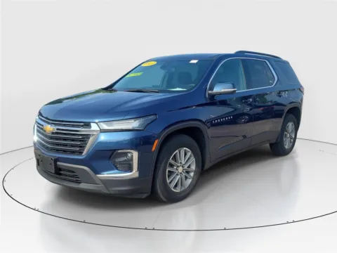 Photos of 2023 Chevrolet Traverse LT Cloth for sale in Hamilton, OH at Tom Gill Buick GMC