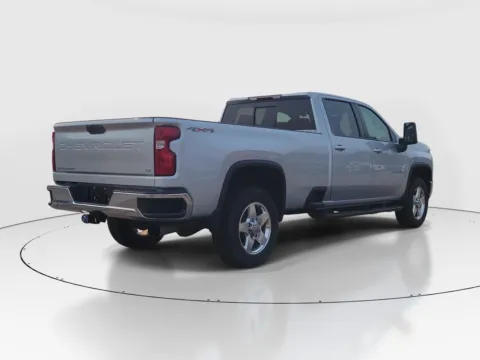 More photos of 2021 Chevrolet Silverado 2500 HD LT at Tom Gill Buick GMC, OH