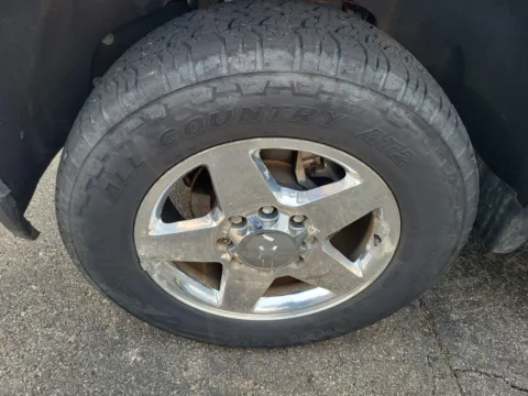 More photos of 2021 Chevrolet Silverado 2500 HD LT at Tom Gill Buick GMC, OH