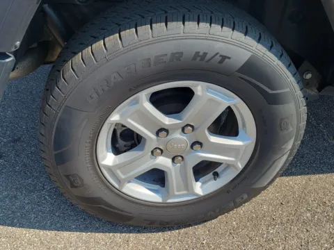 More photos of 2022 Jeep Wrangler Unlimited Sport S at Tom Gill Buick GMC, OH