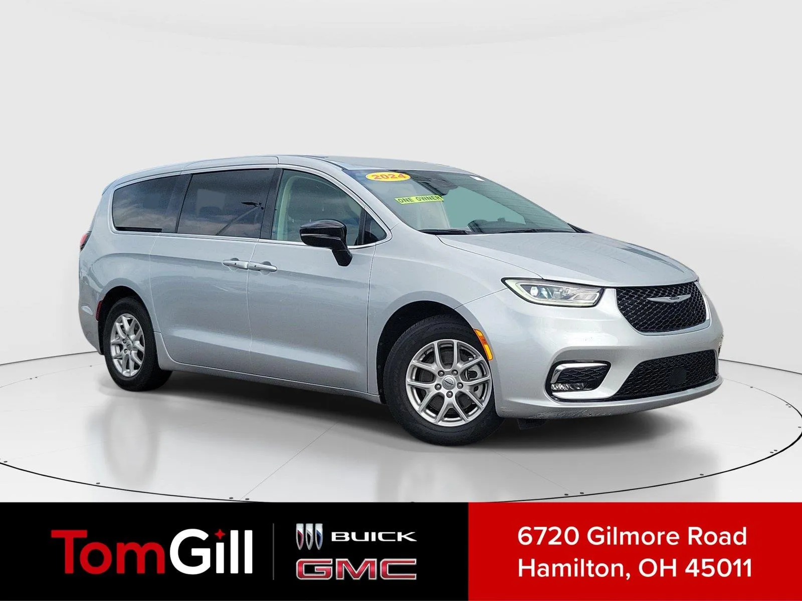 Silver 2024 Chrysler Pacifica Touring L for sale in Hamilton, OH
