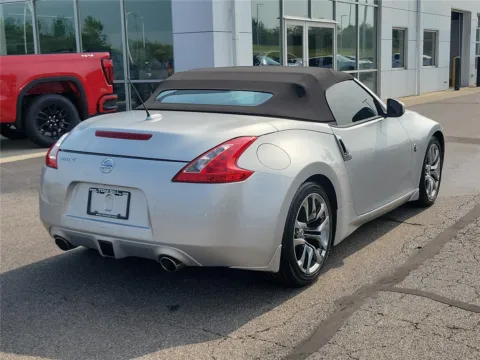 More photos of 2010 Nissan 370Z Touring at Tom Gill Buick GMC, OH