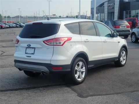 More photos of 2016 Ford Escape SE at Tom Gill Buick GMC, OH