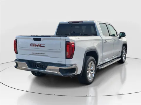 More photos of 2020 GMC Sierra 1500 SLT at Tom Gill Buick GMC, OH