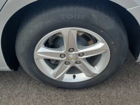 More photos of 2020 Chevrolet Malibu LS at Tom Gill Buick GMC, OH