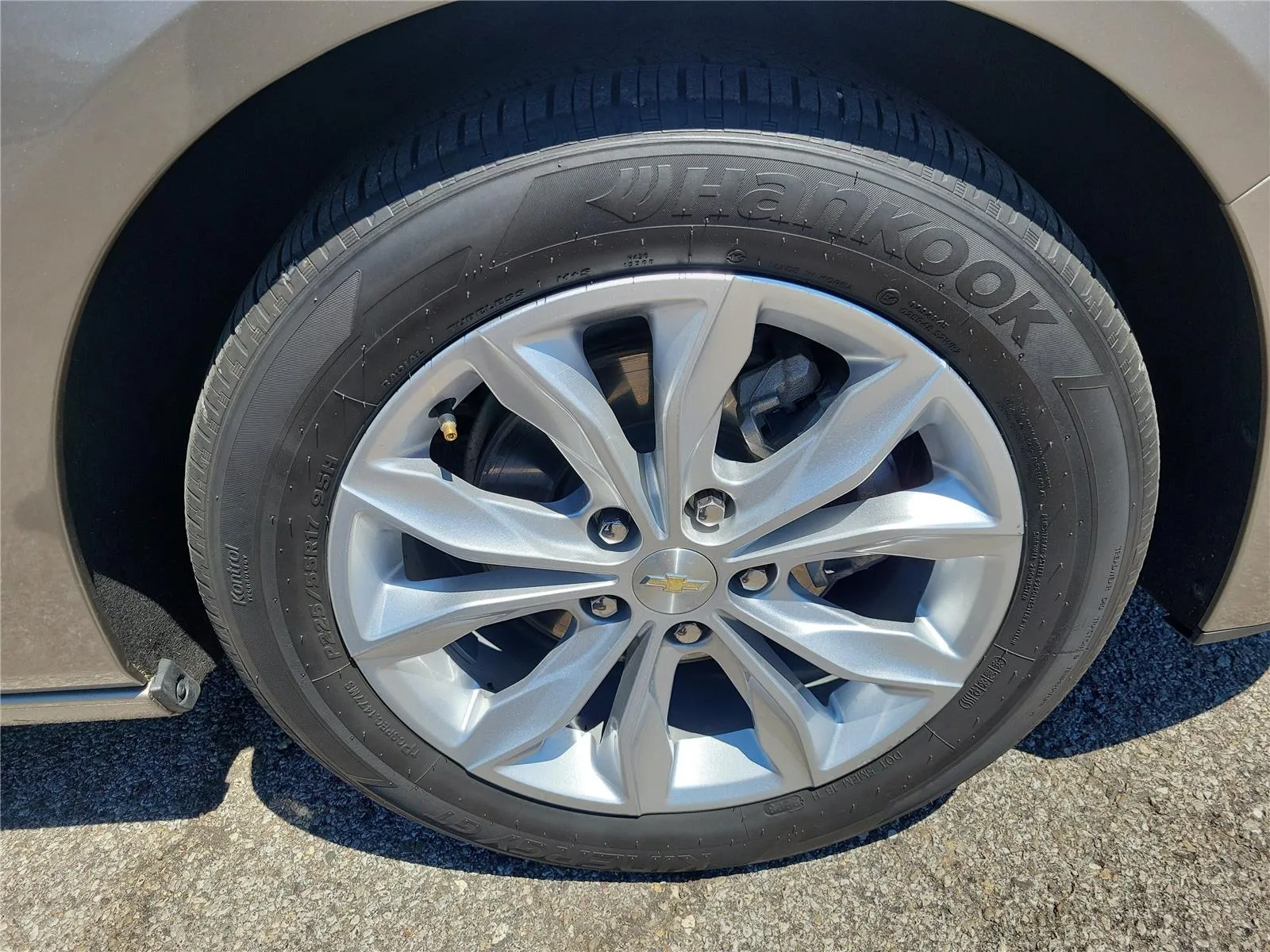 2024 Chevrolet Malibu 1LT - Photo 6