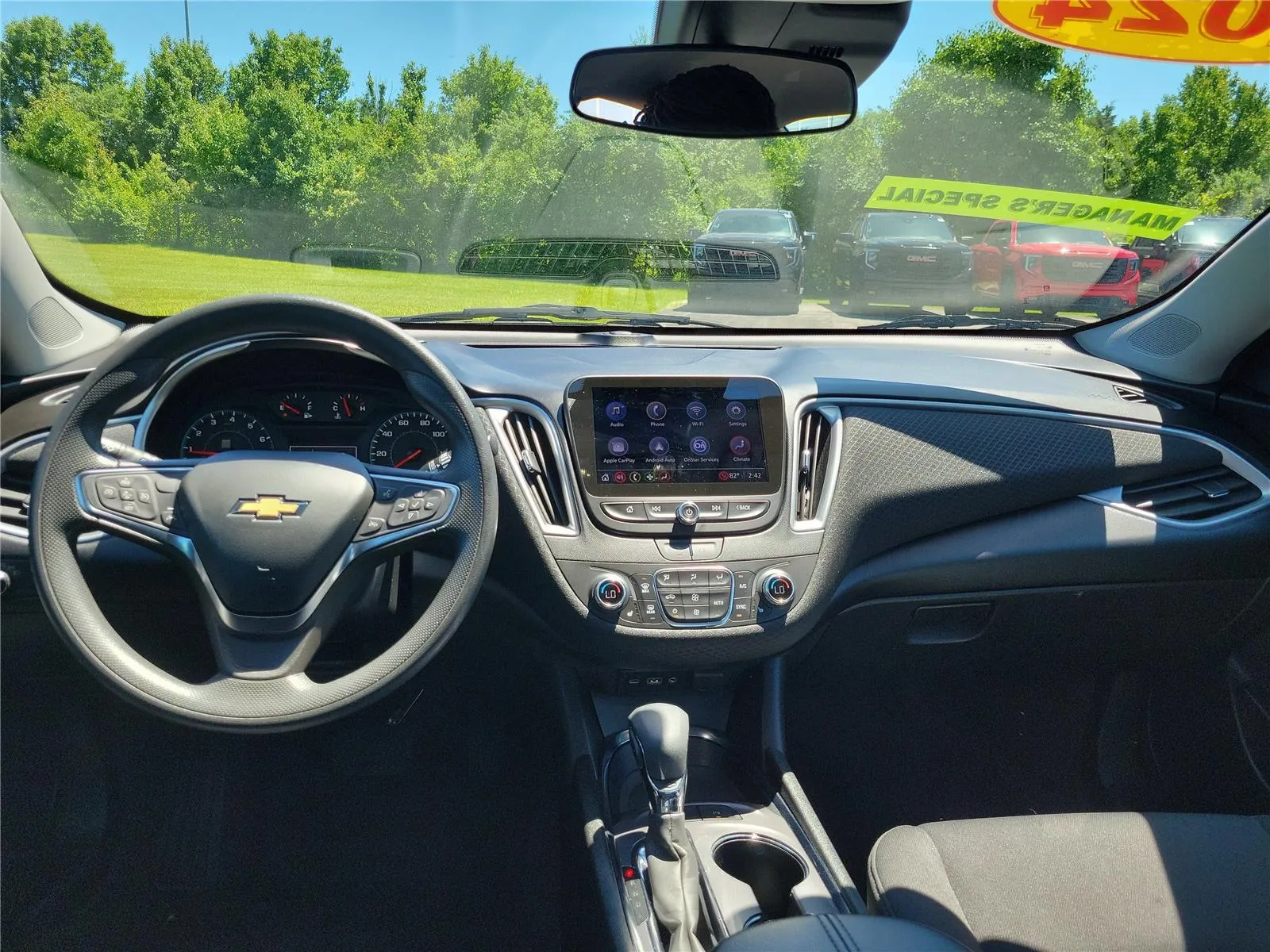 2024 Chevrolet Malibu 1LT - Photo 10
